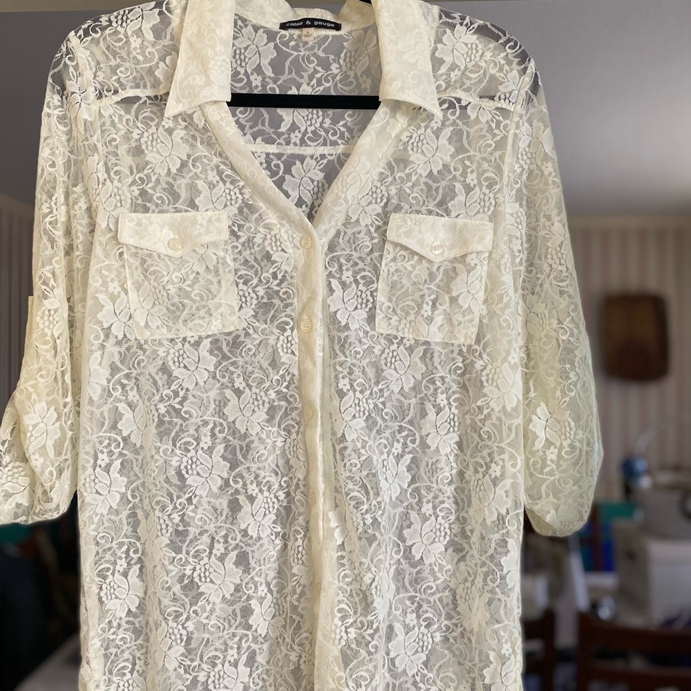 Cable & Gauge Elegant Cream Lace Blouse